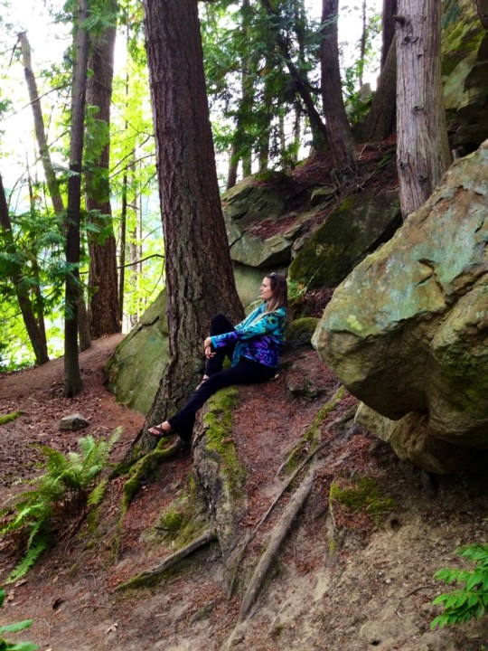 Shana in the emerald forest